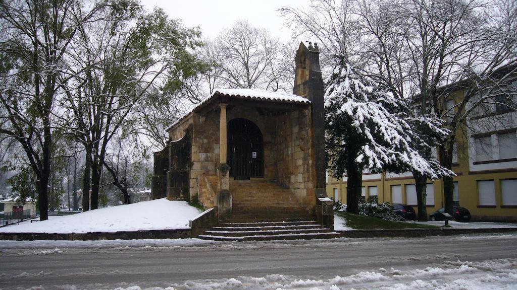 Apartamentos La Senda San Juan de Parres المظهر الخارجي الصورة
