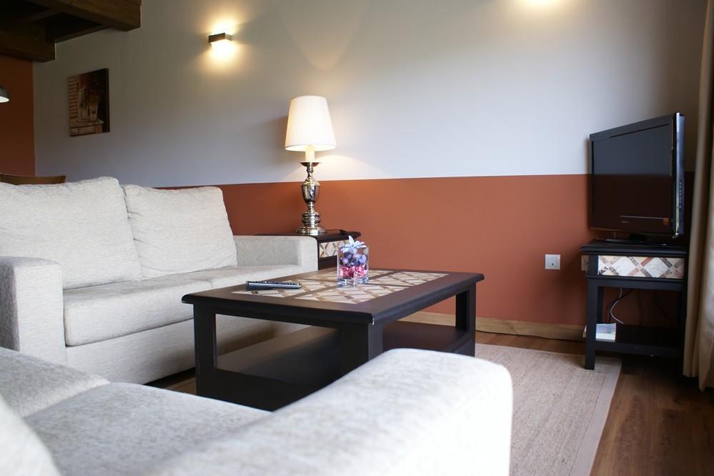 Apartamentos La Senda San Juan de Parres المظهر الخارجي الصورة