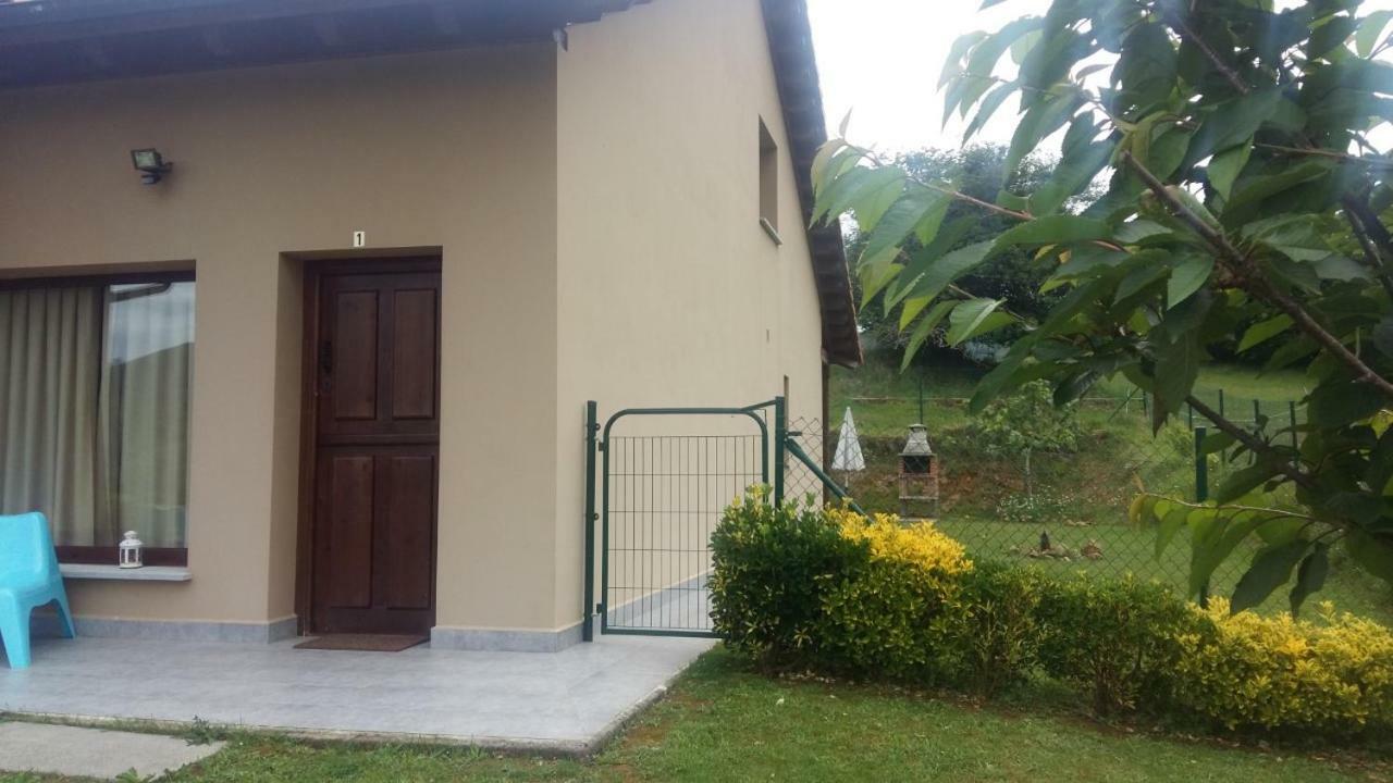 Apartamentos La Senda San Juan de Parres المظهر الخارجي الصورة